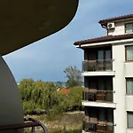 Perfect Sea And Pool View Long Appartement