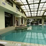 Perfect Sea And Pool View Long *