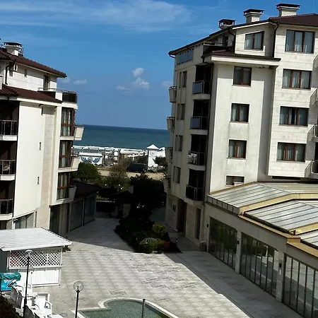 Perfect Sea And Pool View Long Appartement Shkorpilovtsi