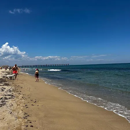Апартамент Perfect Sea And Pool View Long Шкорпиловци