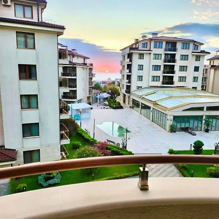 Апартамент Perfect Sea And Pool View Long *