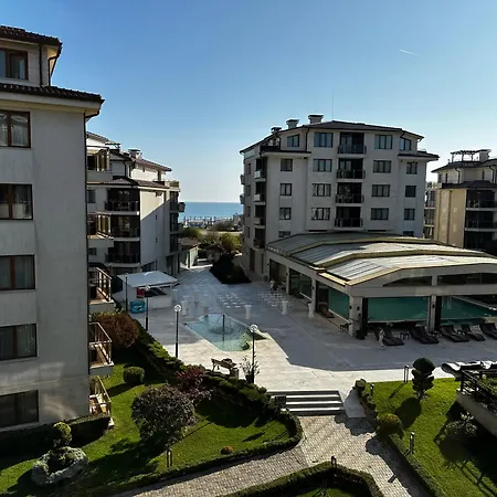 아파트 Perfect Sea And Pool View Long 슈코르필로브치