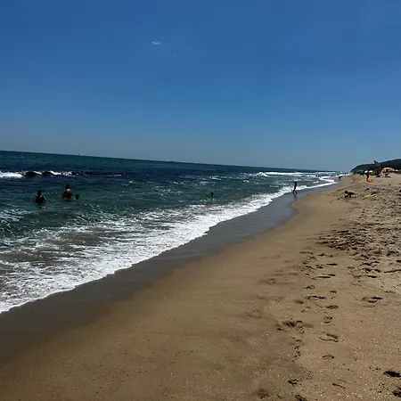 Perfect Sea And Pool View Long Shkorpilovtsi
